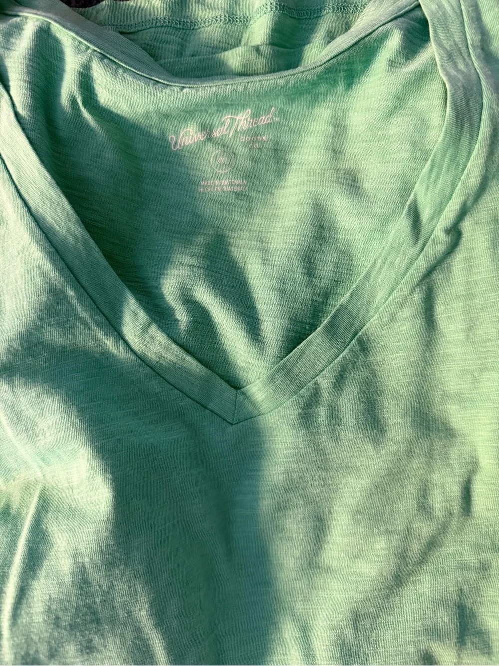 Green Vneck short sleeve tshirt - Picture 1 of 1